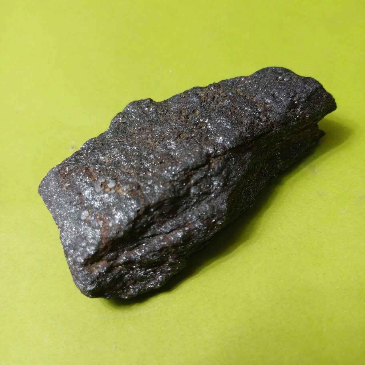 Original meteorite with birth certificate